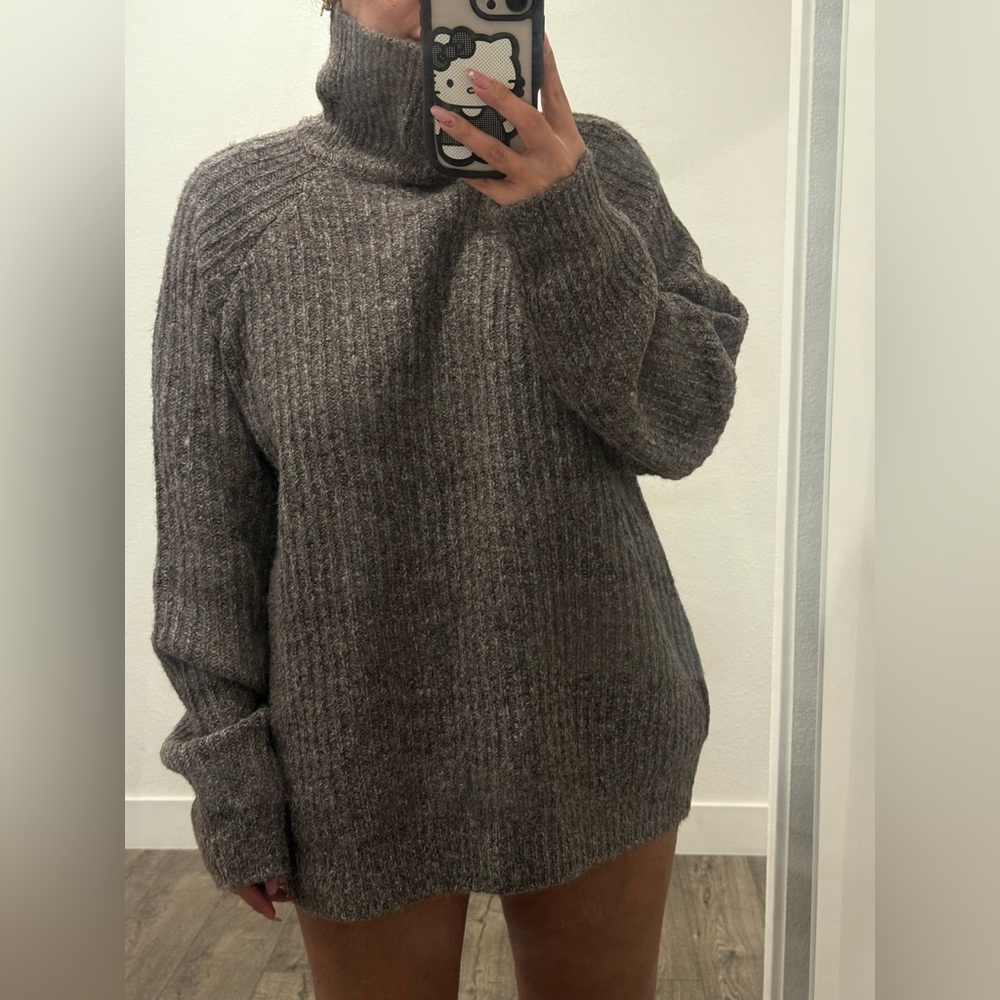 Forever 21 Gray Women's Turtleneck Sweater